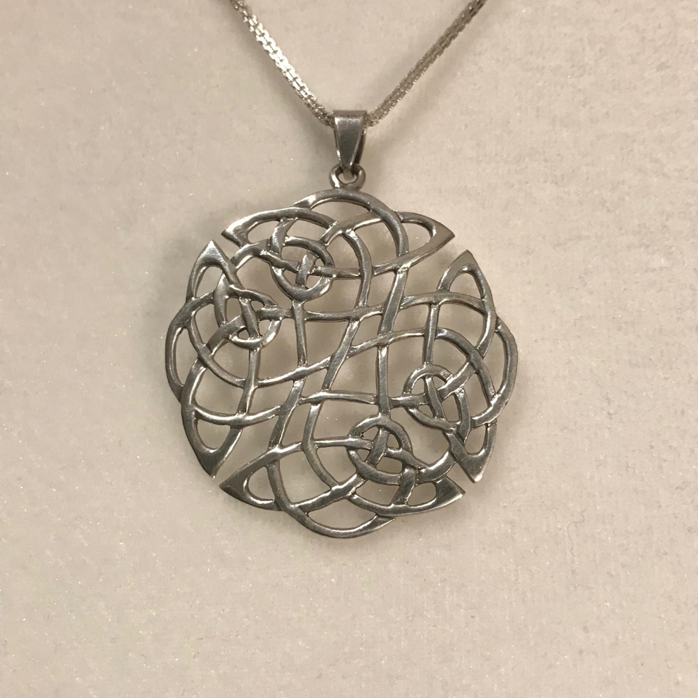 Celtic Sterling Silver pendant - Picture 5 of 6